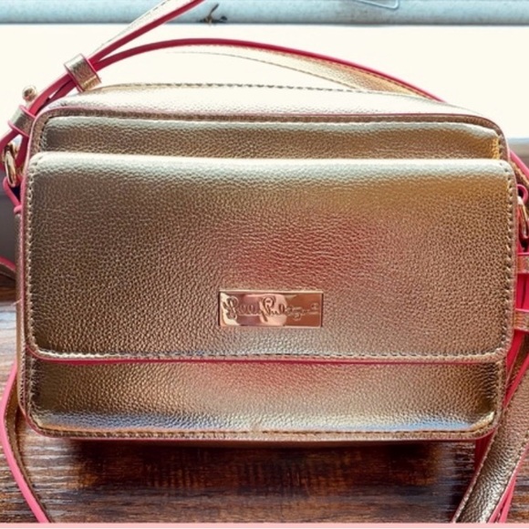 Lilly Pulitzer Handbags - Lilly Pulitzer Lilias Crossbody Bag Gold Metallic
